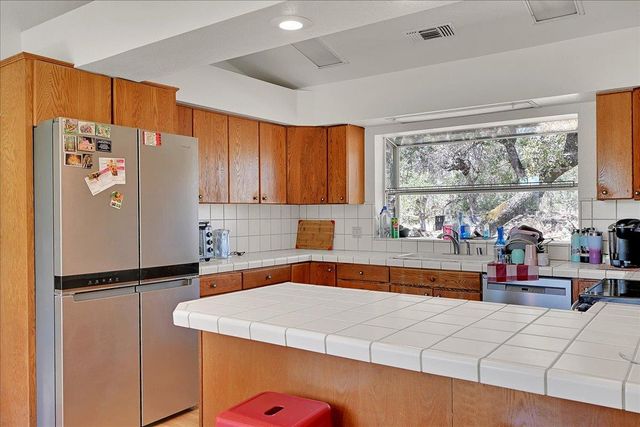 11541 Chimney Ranch Trl, Marysville, CA 95901