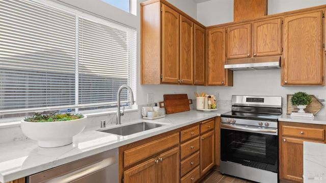 4782 Stonewood Dr, Fairfield, CA 94534