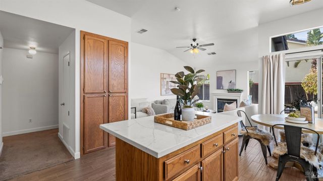 4782 Stonewood Dr, Fairfield, CA 94534