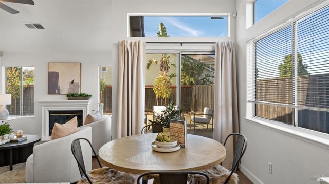 4782 Stonewood Dr, Fairfield, CA 94534