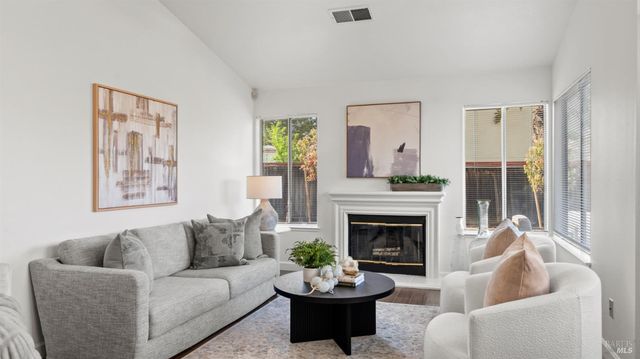 4782 Stonewood Dr, Fairfield, CA 94534