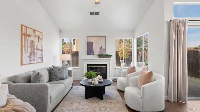 4782 Stonewood Dr, Fairfield, CA 94534