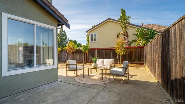 4782 Stonewood Dr, Fairfield, CA 94534