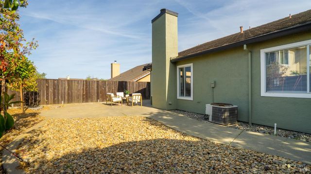 4782 Stonewood Dr, Fairfield, CA 94534