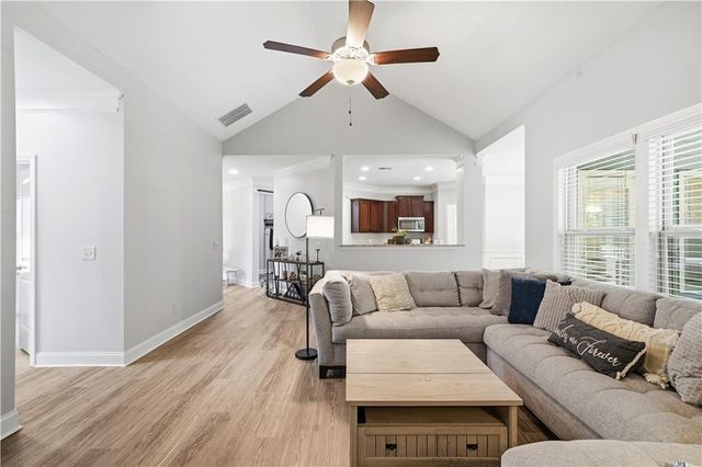 302 Spence Circle, Ball Ground, GA 30107