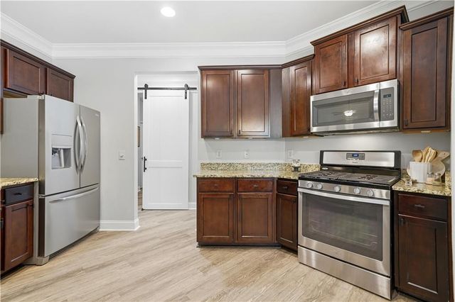 302 Spence Circle, Ball Ground, GA 30107