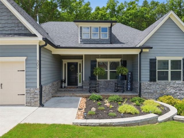302 Spence Circle, Ball Ground, GA 30107
