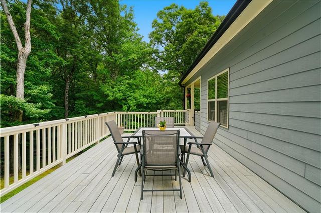 302 Spence Circle, Ball Ground, GA 30107