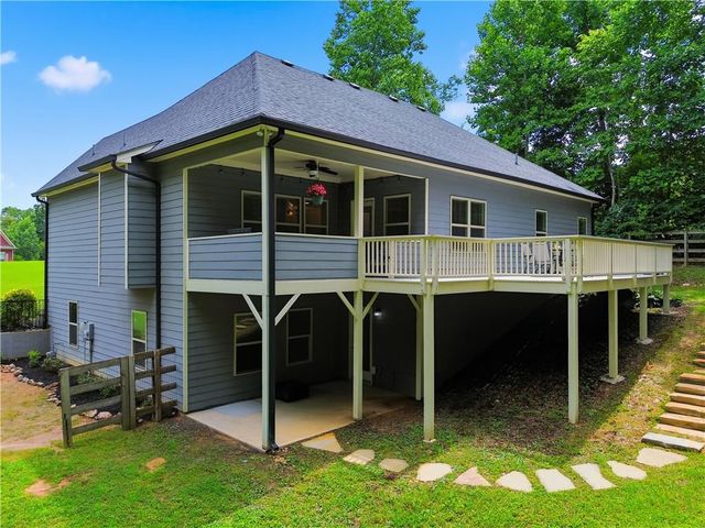 302 Spence Circle, Ball Ground, GA 30107