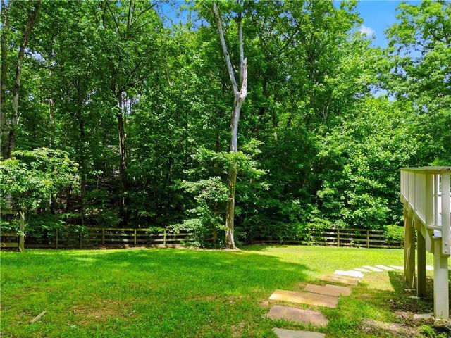 302 Spence Circle, Ball Ground, GA 30107