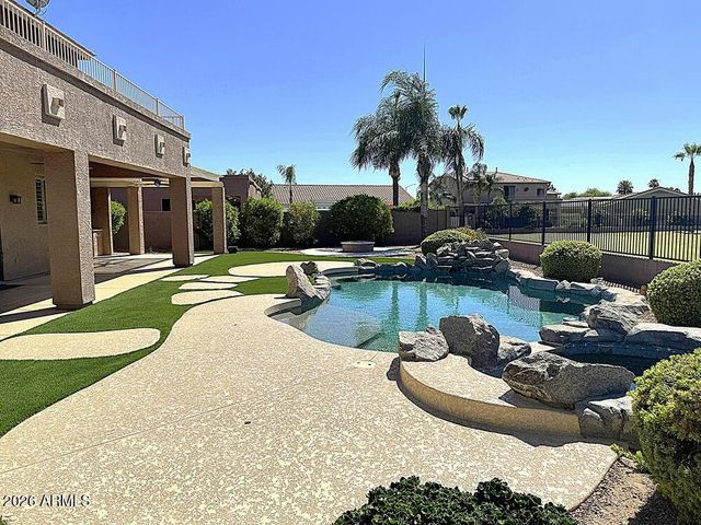 9510 E MESETO Avenue, Mesa, AZ 85209