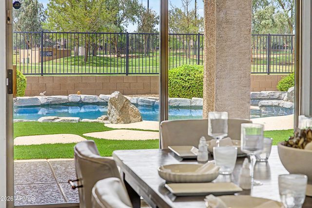 9510 E MESETO Avenue, Mesa, AZ 85209