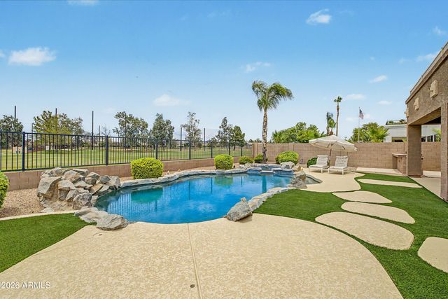 9510 E MESETO Avenue, Mesa, AZ 85209