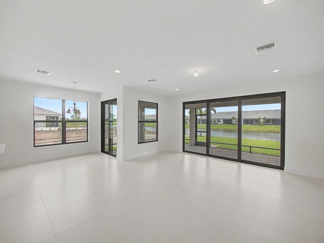 12516 SW Compass Point Drive, Port St. Lucie, Port St Lucie, FL 34987