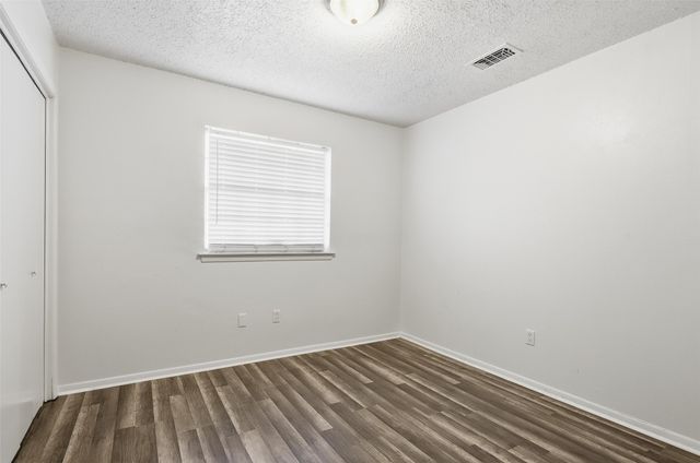 125 N Jessup Street, Alvarado, TX 76009