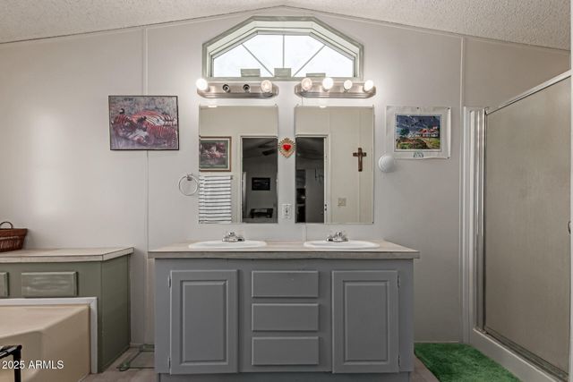 1221 N DYSART Road 42, Avondale, AZ 85323