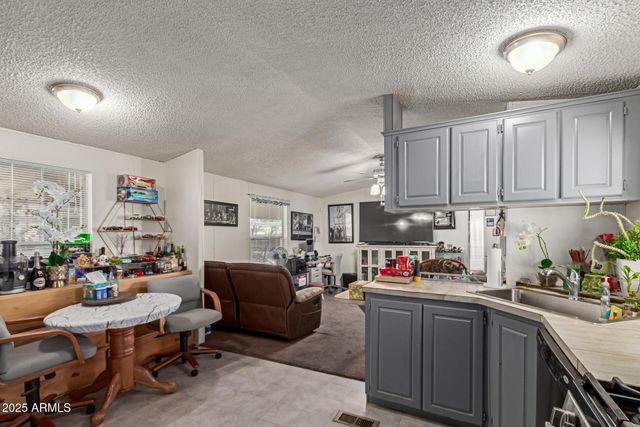 1221 N DYSART Road 42, Avondale, AZ 85323