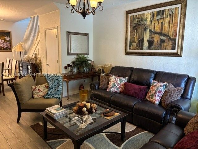 7469 Tam Oshanter Blvd, North Lauderdale, FL 33068