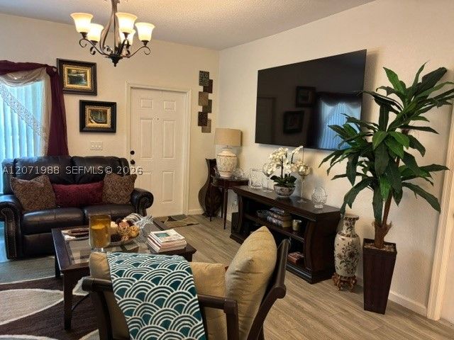 7469 Tam Oshanter Blvd, North Lauderdale, FL 33068