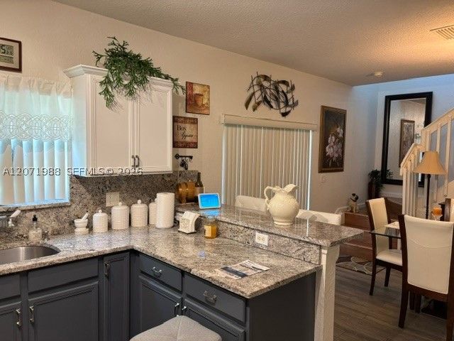 7469 Tam Oshanter Blvd, North Lauderdale, FL 33068