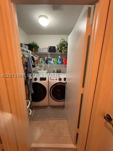 7469 Tam Oshanter Blvd, North Lauderdale, FL 33068
