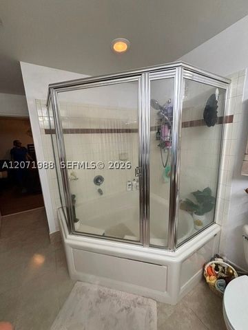 7469 Tam Oshanter Blvd, North Lauderdale, FL 33068