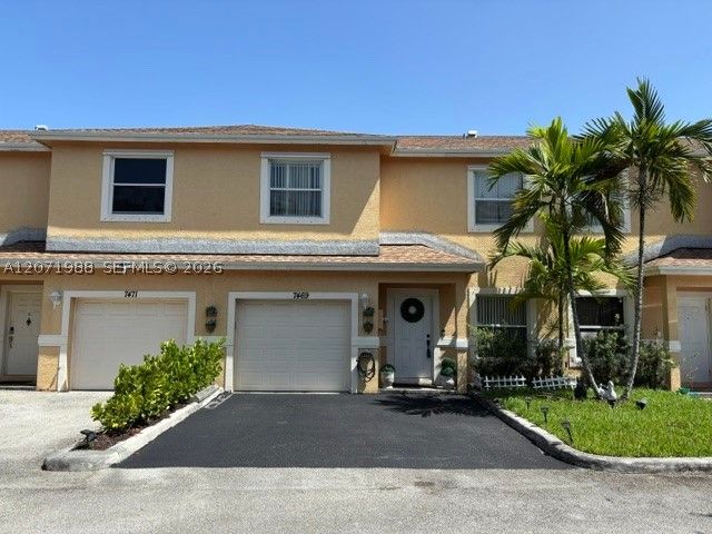 7469 Tam Oshanter Blvd, North Lauderdale, FL 33068