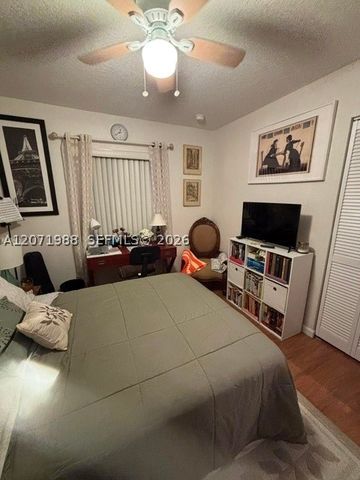 7469 Tam Oshanter Blvd, North Lauderdale, FL 33068