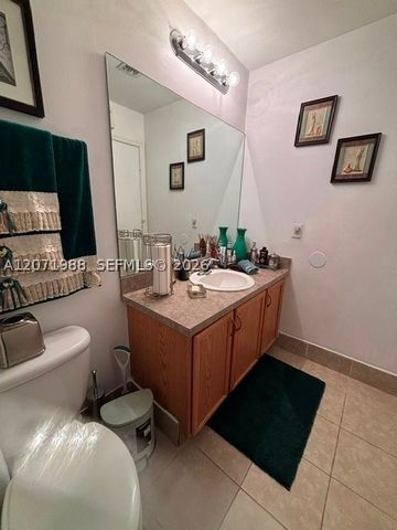 7469 Tam Oshanter Blvd, North Lauderdale, FL 33068