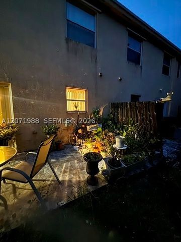 7469 Tam Oshanter Blvd, North Lauderdale, FL 33068