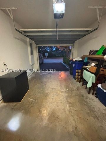 7469 Tam Oshanter Blvd, North Lauderdale, FL 33068
