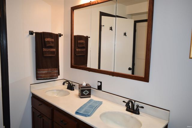 3513 Bexley Court, Evansville, IN 47711