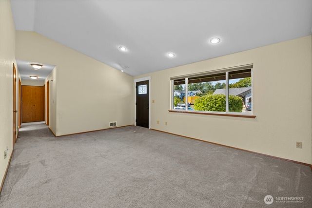 10108 3rd Place SE, Lake Stevens, WA 98258