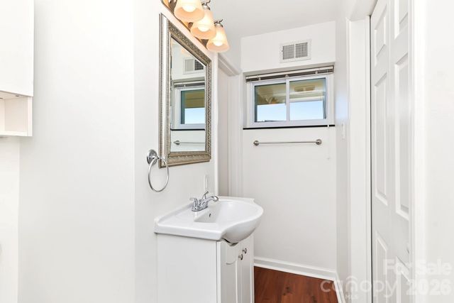 3010 Crosby Road 224, Charlotte, NC 28211
