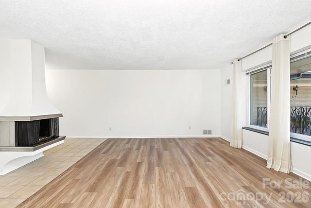 3010 Crosby Road 224, Charlotte, NC 28211
