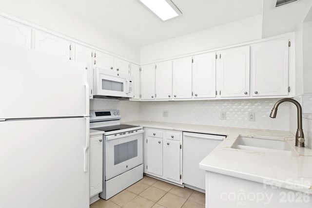 3010 Crosby Road 224, Charlotte, NC 28211