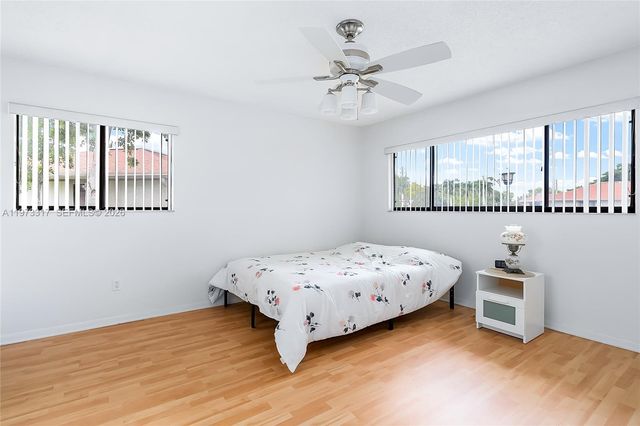 10715 W Clairmont Cir 212, Tamarac, FL 33321