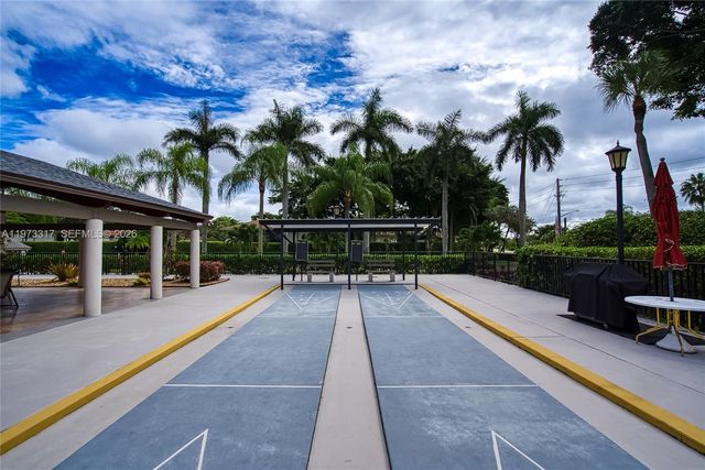 10715 W Clairmont Cir 212, Tamarac, FL 33321