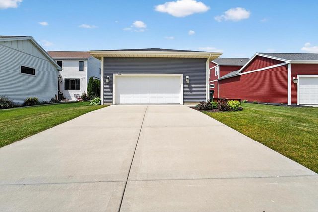 3247 Prospect Drive, Sun Prairie, WI 53590