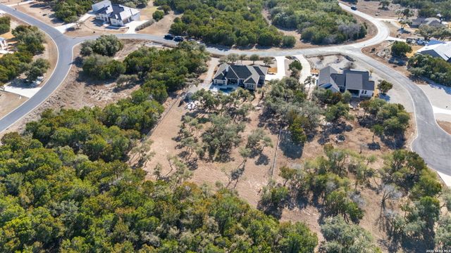 611 Cielo Vista, Canyon Lake, TX 78133