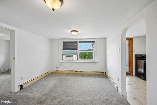2144 SUNNYSIDE AVE, Pottstown, PA 19464