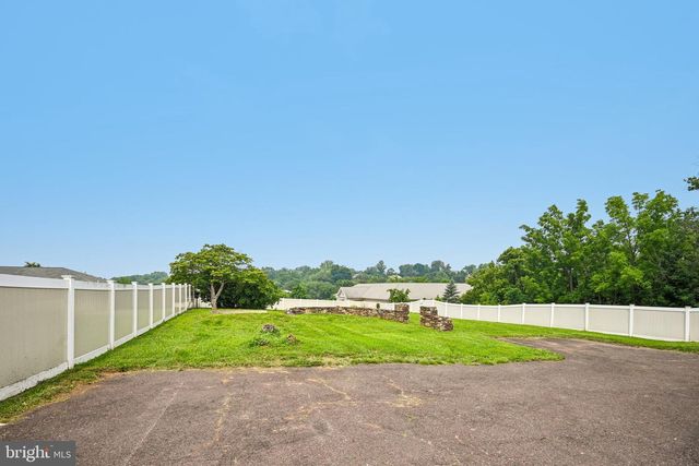 2144 SUNNYSIDE AVE, Pottstown, PA 19464
