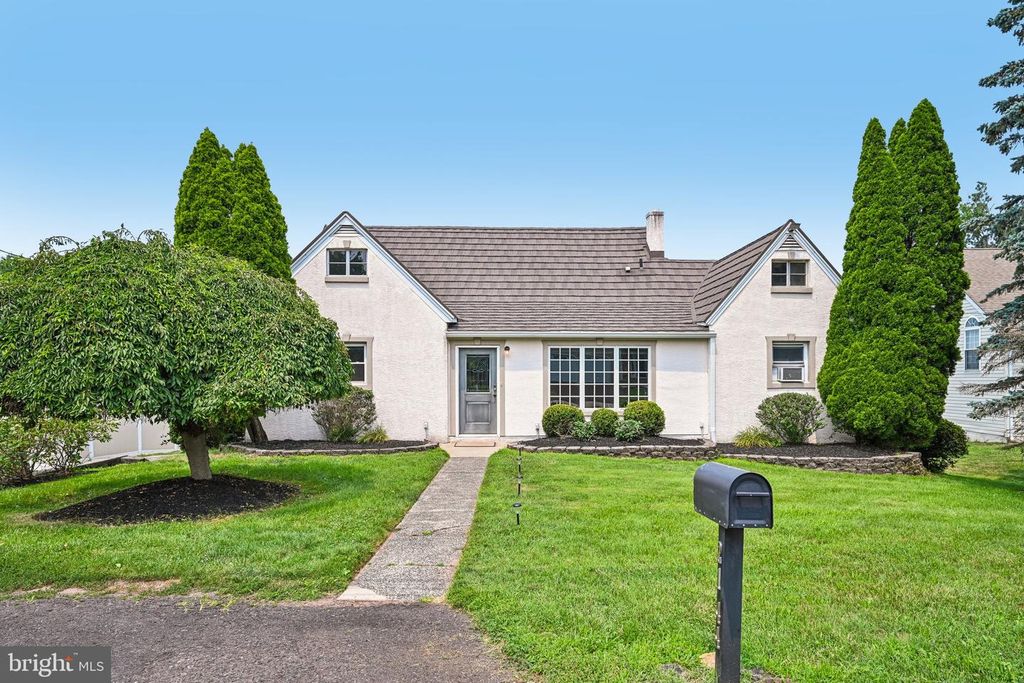 2144 SUNNYSIDE AVE, Pottstown, PA 19464