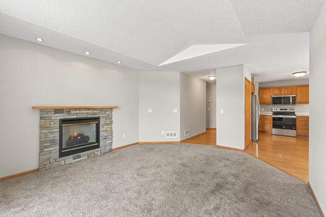 2121 Southwind Road, Maplewood, MN 55109