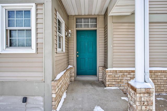 2121 Southwind Road, Maplewood, MN 55109