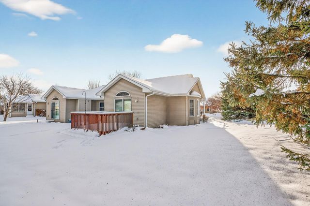 2121 Southwind Road, Maplewood, MN 55109