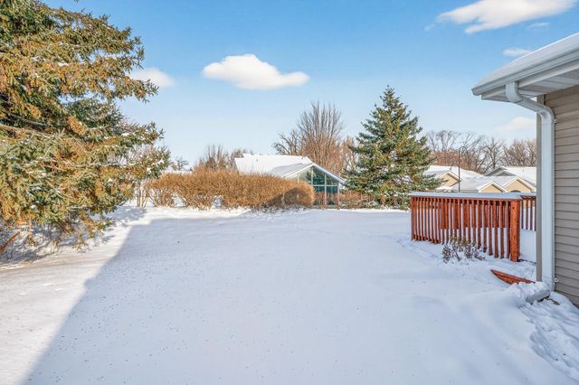 2121 Southwind Road, Maplewood, MN 55109