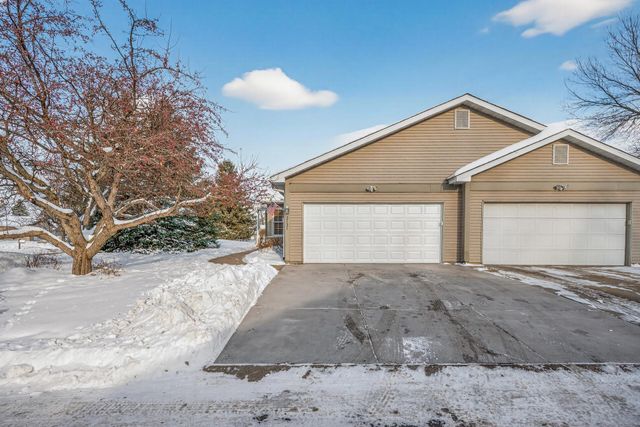 2121 Southwind Road, Maplewood, MN 55109