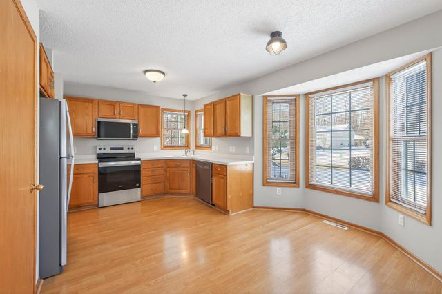 2121 Southwind Road, Maplewood, MN 55109