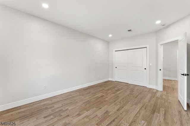 228 Locust St, Roselle Boro, NJ 07203